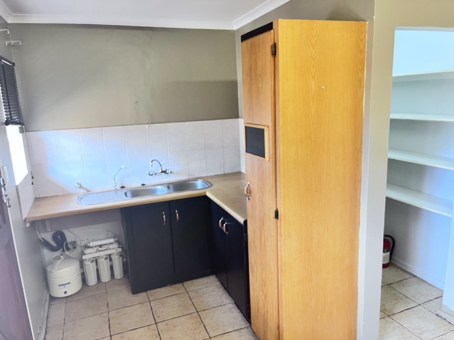 2 Bedroom Property for Sale in Heuwelsig Free State